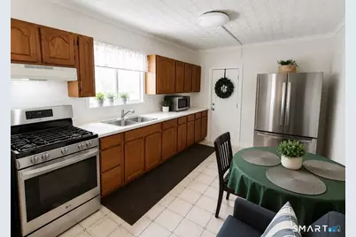 61 Bartlett Street, Meriden, CT 06451 - Photo 9