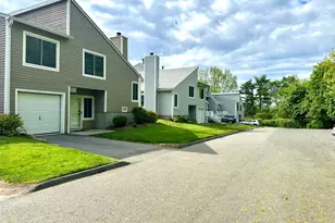 629 Longfellow Dr, Branford, CT 06405 - Photo 23