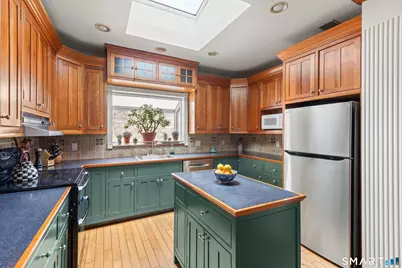 170 New Canaan Avenue, Norwalk, CT 06850 - Photo 13