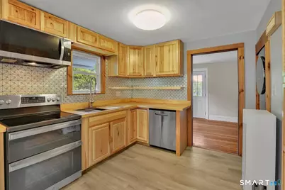 574 East Road, Bristol, CT 06010 - Photo 5