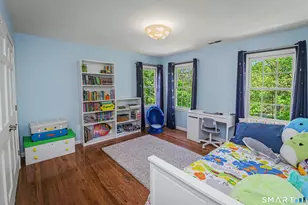 9 Schoolhouse Pl, Ridgefield, CT 06877 - Photo 25