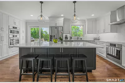 9 Schoolhouse Place, Ridgefield, CT 06877 - Photo 3
