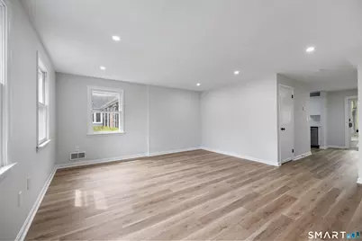 464 Dowd Avenue #464, Canton, CT 06019 - Photo 3