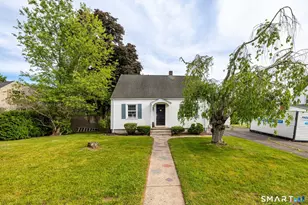 32 Belvedere Rd, North Haven, CT 06473 - Photo 3