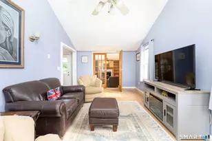 32 Belvedere Rd, North Haven, CT 06473 - Photo 11