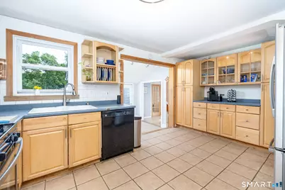 32 Belvedere Road, North Haven, CT 06473 - Photo 5