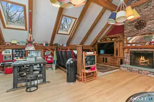 142 Seventy Acre Rd, Redding, CT 06896 - Photo 13