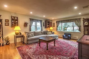 15 Walter Rd, Seymour, CT 06483 - Photo 9