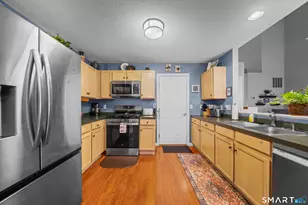 7 Heather Ln, Suffield, CT 06078 - Photo 13