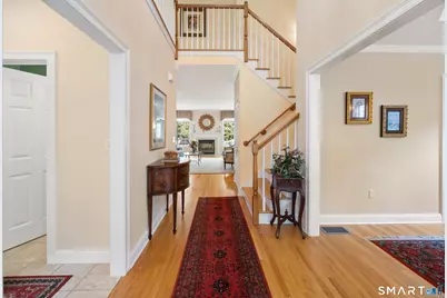 13 Stonegate Circle, Cheshire, CT 06410 - Photo 3