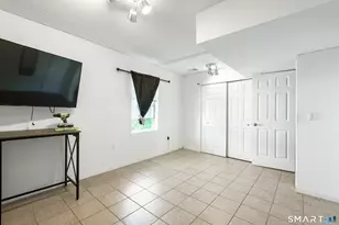 174 Stonefield Dr, Waterbury, CT 06705 - Photo 23