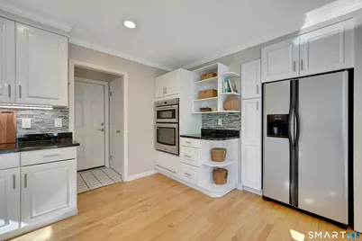 35 Hampton Lane, Stamford, CT 06903 - Photo 19