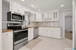 175 School St, Fairfield, CT 06824 - Photo 13