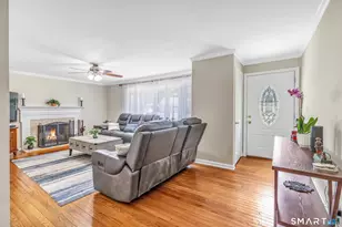 64 Tait Rd, Trumbull, CT 06611 - Photo 5