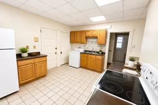 72-74 Greenfield St, Hartford, CT 06112 - Photo 9