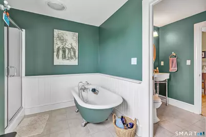 380 Ocean Avenue, Stratford, CT 06615 - Photo 9