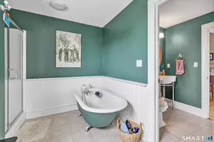 380 Ocean Ave, Stratford, CT 06615 - Photo 9
