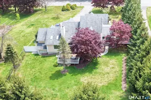 2 Executive Hill Rd, Wolcott, CT 06716 - Photo 35