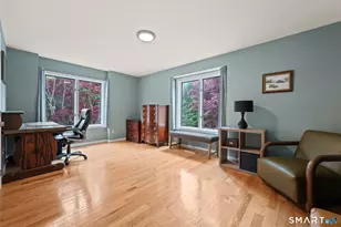 2 Executive Hill Rd, Wolcott, CT 06716 - Photo 21
