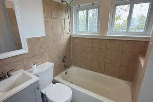 10 Beatrice St, Bridgeport, CT 06607 - Photo 3