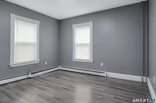 32 Lenox St, Hartford, CT 06112 - Photo 13