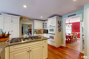 112 Barnshed Ln, Guilford, CT 06437 - Photo 9