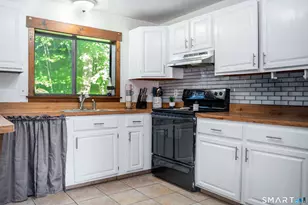 51 Valley Dr, Naugatuck, CT 06770 - Photo 7