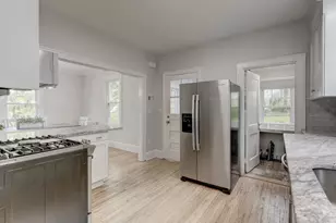 15 Edgemere Ave, West Hartford, CT 06110 - Photo 21