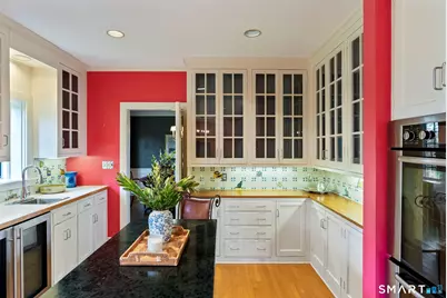 180 Fern Street #2, West Hartford, CT 06119 - Photo 5