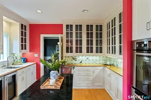 180 Fern St, West Hartford, CT 06119 - Photo 5