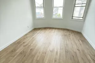 10 Beatrice St, Bridgeport, CT 06607 - Photo 5