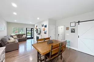 21 Birge Ave, Windsor Locks, CT 06096 - Photo 3