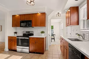 71 Newton St, Stratford, CT 06615 - Photo 9