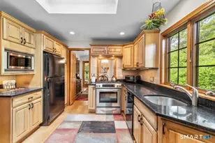 5633 Park Ave, Fairfield, CT 06825 - Photo 23
