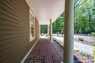 118 Genesee Ln, Madison, CT 06443 - Photo 3