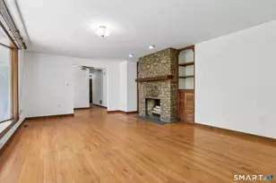 10 Chris Dr, Montville, CT 06382 - Photo 9