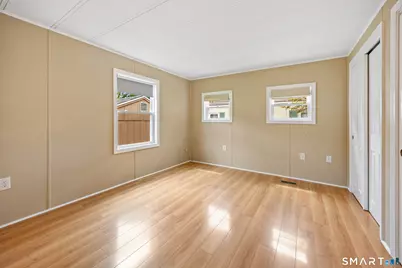 6 Park Avenue, Plainville, CT 06062 - Photo 17