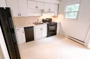 96 Canterbury Rd, Plainfield, CT 06374 - Photo 9