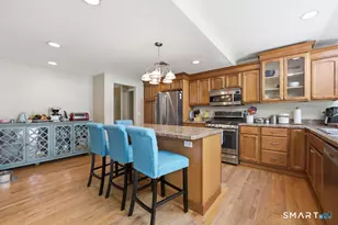 37 Stoneham Dr, West Hartford, CT 06117 - Photo 7