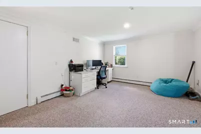 37 Stoneham Drive, West Hartford, CT 06117 - Photo 23
