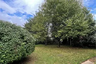 67 Hawthorne Dr, New London, CT 06320 - Photo 11
