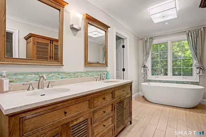15 Maplecrest Drive, Danbury, CT 06811 - Photo 11