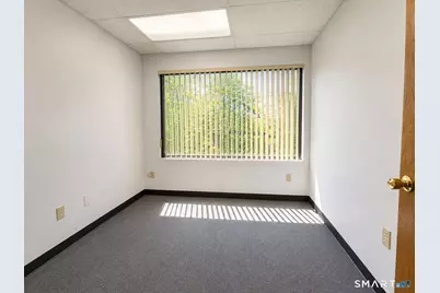 2751 Dixwell Avenue, Hamden, CT 06518 - Photo 17
