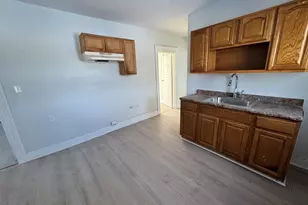 190-192 Brook St, Hartford, CT 06120 - Photo 1