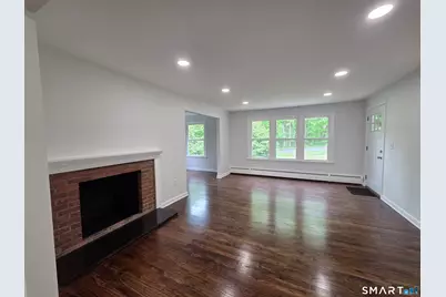 7 Longview Road, Newtown, CT 06482 - Photo 3