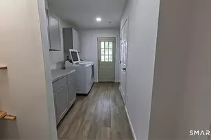 1 Mayflower Ct, Milford, CT 06460 - Photo 5