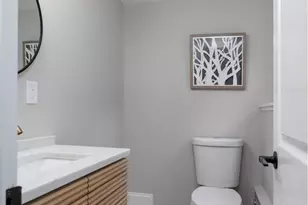 47 Flagg Rd, West Hartford, CT 06117 - Photo 13