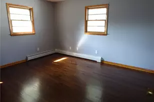 64 Nash Ln, Bridgeport, CT 06605 - Photo 13
