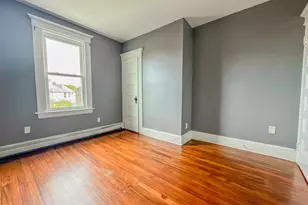 15 Elmwood Ave, Bridgeport, CT 06605 - Photo 9