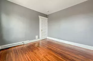 15 Elmwood Ave, Bridgeport, CT 06605 - Photo 11